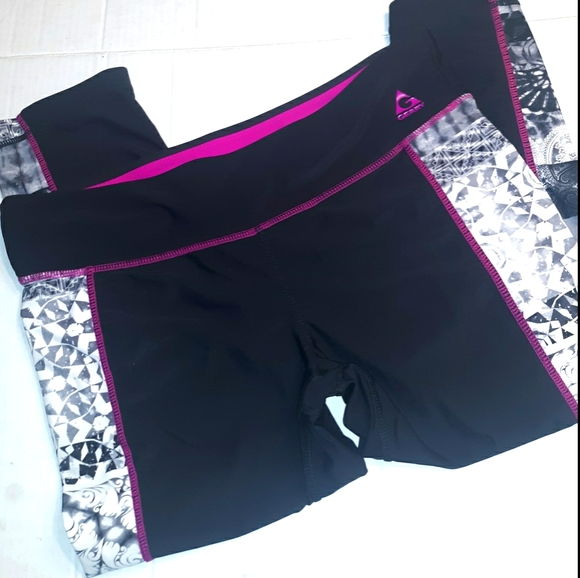 NWOT☆GERRY☆Ladies Moisture Wicking Athletic Slimming Compression Capri~Large~ - Picture 4 of 16